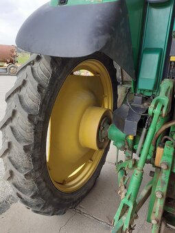 Prodám kultivační kola John Deere - 4