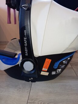 Autosedačka Britax römer baby safe i-size 0-13 kg - 4