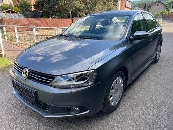 Volkswagen Jetta 1,2 TSi 77kW COMFORTLINE - 4