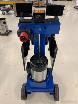 Scheppach HL 810 - štípač na dřevo 8t (400 V) - 4