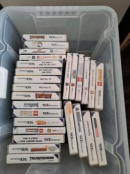 Nintendo 3DS XL včetně 20 her - 4