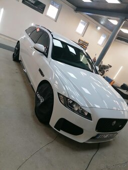 Jaguar XFS 30d sportbrake - 4