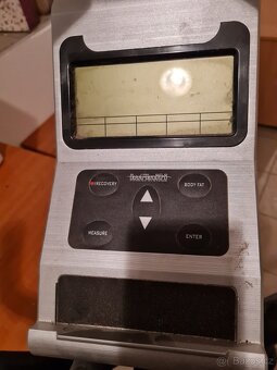 Prodám Eliptický trenažer (orbitrek) a veslo - 4