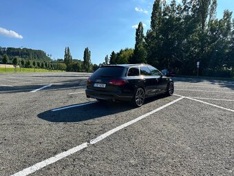 AUDI S6 5.2 V10 - 4
