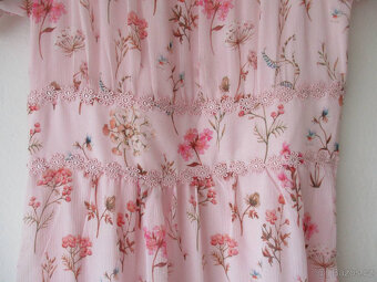 Dlouhé květované šaty růžové carmen Orsay S 36 - 4