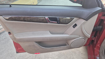 Mercedes Benz C200 Elegance Cdi W204 2,2Cdi 100kw - 4