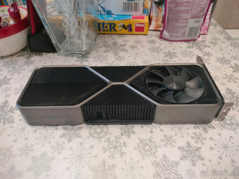 NVIDIA GeForce RTX 3080 Founders Edition 10 GB GDDR6X - 4