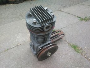 Kompresor na staré stroje traktor atd - 4