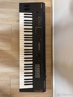 Yamaha MX 61 Syntezátor - 4