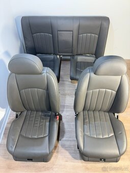 /// Interiér-sedačky Mercedes Benz CLS-W219 /// - 4