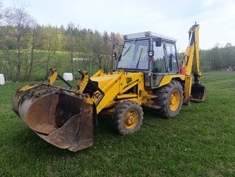 Traktorbagr JCB - 4