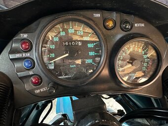 Kawasaki kle 500 - 4