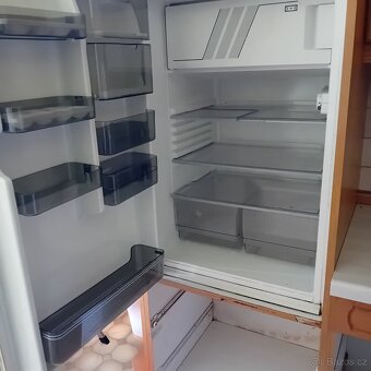 Rustikální kuchyňská linka se spotřebiči - 4