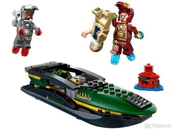 LEGO MARVEL 76006 Iron Man: Extremis Sea Port Battle - 4