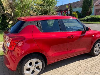 Suzuki Swift - 4