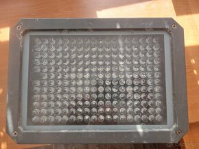 Showtwec RGB krytí IP55 wallwasher flood DMX Picasso serie - 4