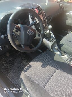 Toyota Auris - 4
