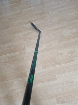 Prodám hokejku CCM Ribcor Team - 4