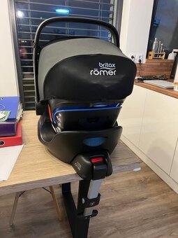 Autosedačka vajíčko Britax 360 0-15M - 4