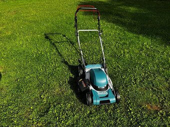 Makita Elektrická sekačka ELM46 - 4