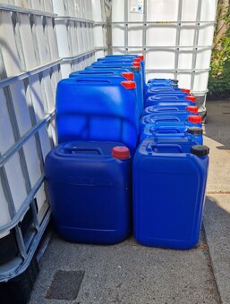 Kanystry 25,30 a 60 litrů - 4