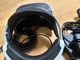 PS4+VR+ovladače+12her - 4