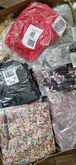 Krabice oblečení Bonprix 15ks - 4