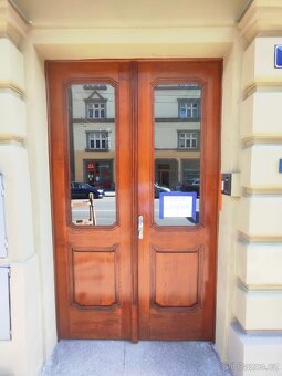 Hledáme brigádníka na renovaci dřeva - 4
