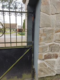 Stará železná brána, vrata, kovaná brána - 4