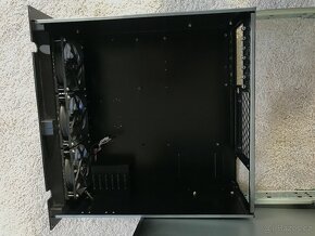 Počítačová skříň 4U do racku - 4
