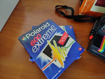Fotoaparáty Canomatic DL2000A a Polaroid 635CL - 4