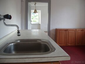 PRODEJ ROD. DOMU S GARÁŽÍ- 48m2,v JINDŘICH.HRADCI - 4