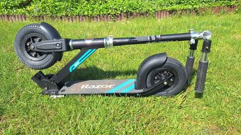 Koloběžka Razor A5 Air - 4