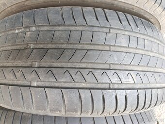 235/60/R16 100H - 4