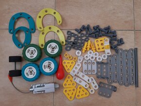 Stavebnice Meccano - 4