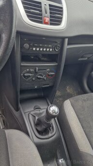 Peugeot 207 - 4