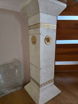 Versace stul vhodny na chodbu - 4