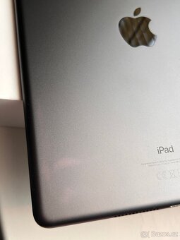Apple iPad 10.2 (2019) - 4
