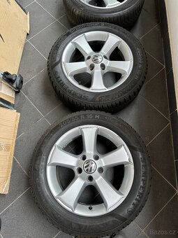 Alu kola Skoda/Volkswagen 205/55 R16 roztec 5x112 zimní pneu - 4
