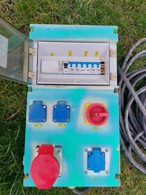 Stavební rozvaděč se stojanem - 4