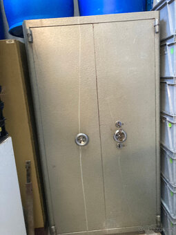 Trezor KOVONA skříňový - dvířka vnitřní schránky 1.000 kč - 4