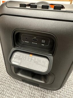 JBL Partybox Encore + mikrofon - 4