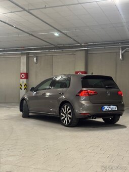 Volkswagen Golf GTE 1.4 TSI Plug-in Hybrid – výborný stav - 4