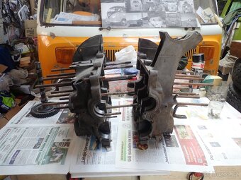 Prodám nekompletní motor vw brouk půleňák, ovál, kdf - 4