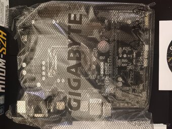 Gigabyte GA‑H110M‑S2H - 4