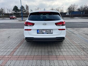 Hyundai i30, 1.6 CRDi Automat - 4