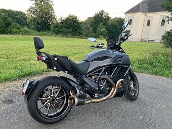 Ducati Diavel Carbon - 4