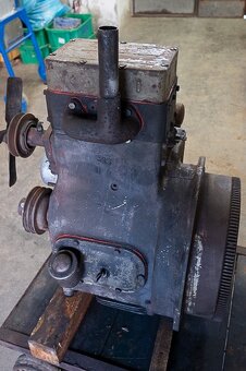 Zetor 25 -motor po GO. - 4