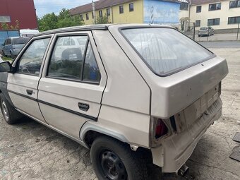 Škoda Favorit 135L díly z tohoto vozu - 4