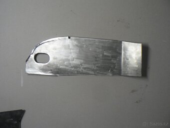 Přední svislé části (L+P) zadního podběhu Škoda 1000 MB - 4